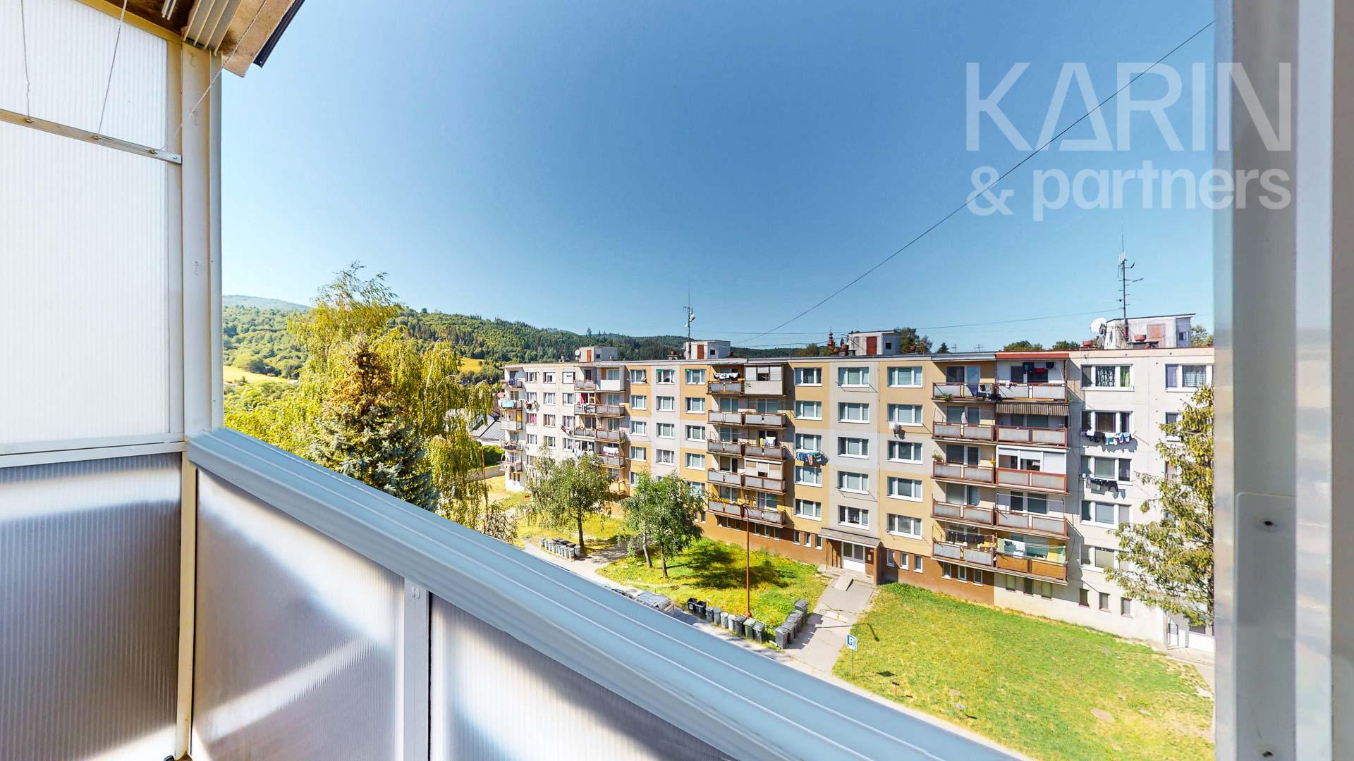 Nadštandardne zrekonštruovaný a plne zariadený 3-izbový byt (pôvodne 2-izbový), Závadka nad Hronom