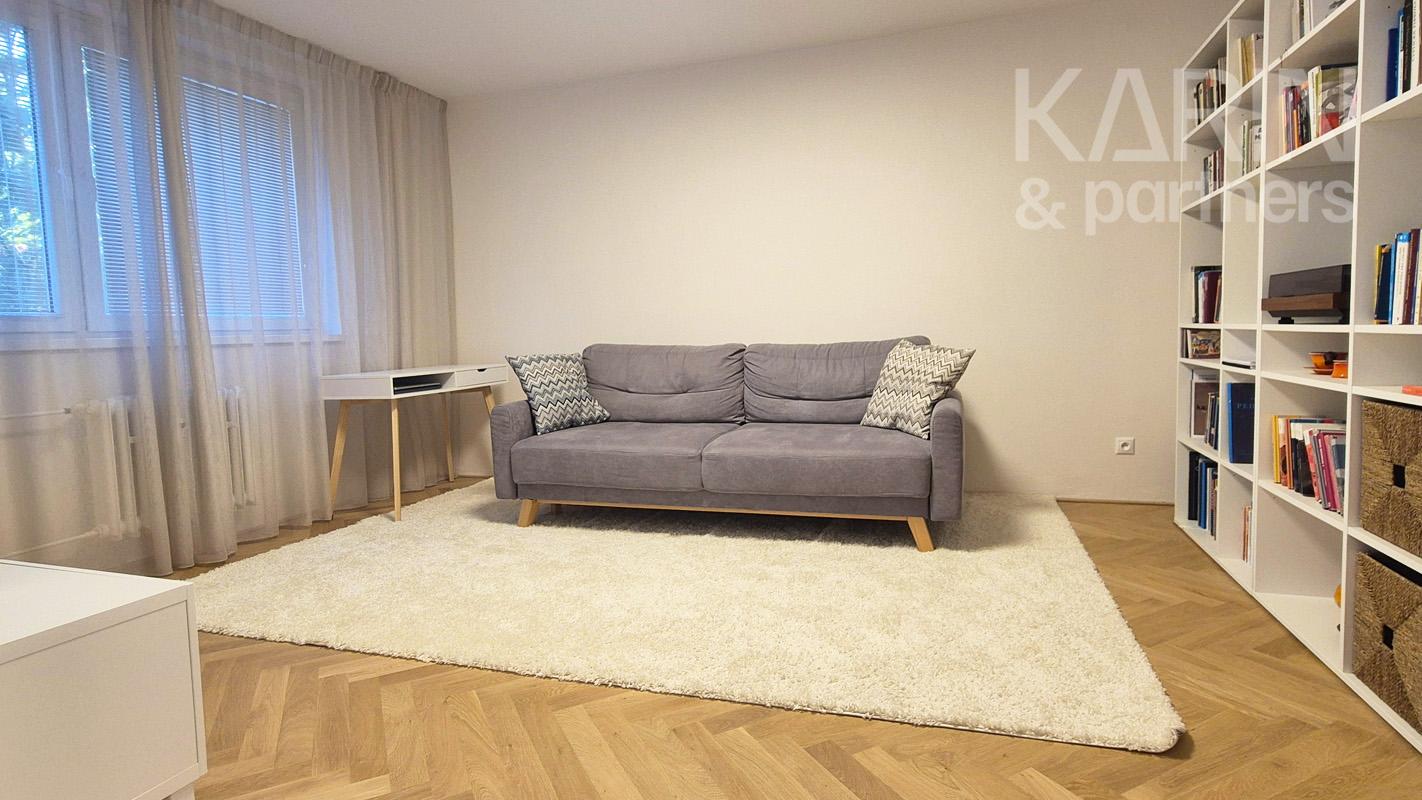 3-izbový zrekonštruovaný byt pri parku,  69 m2, v Modre.