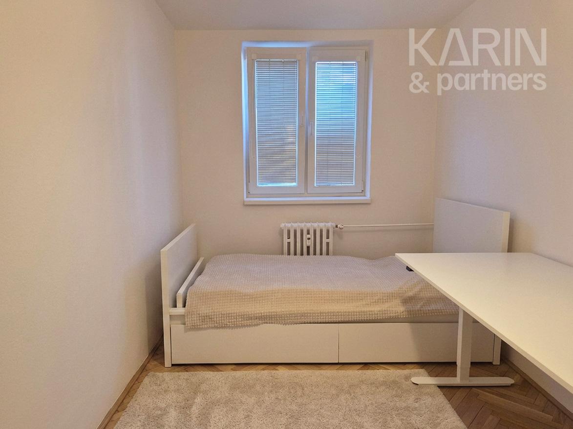 3-izbový zrekonštruovaný byt pri parku,  69 m2, v Modre.