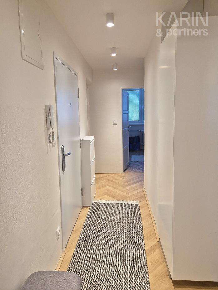 3-izbový zrekonštruovaný byt pri parku,  69 m2, v Modre.