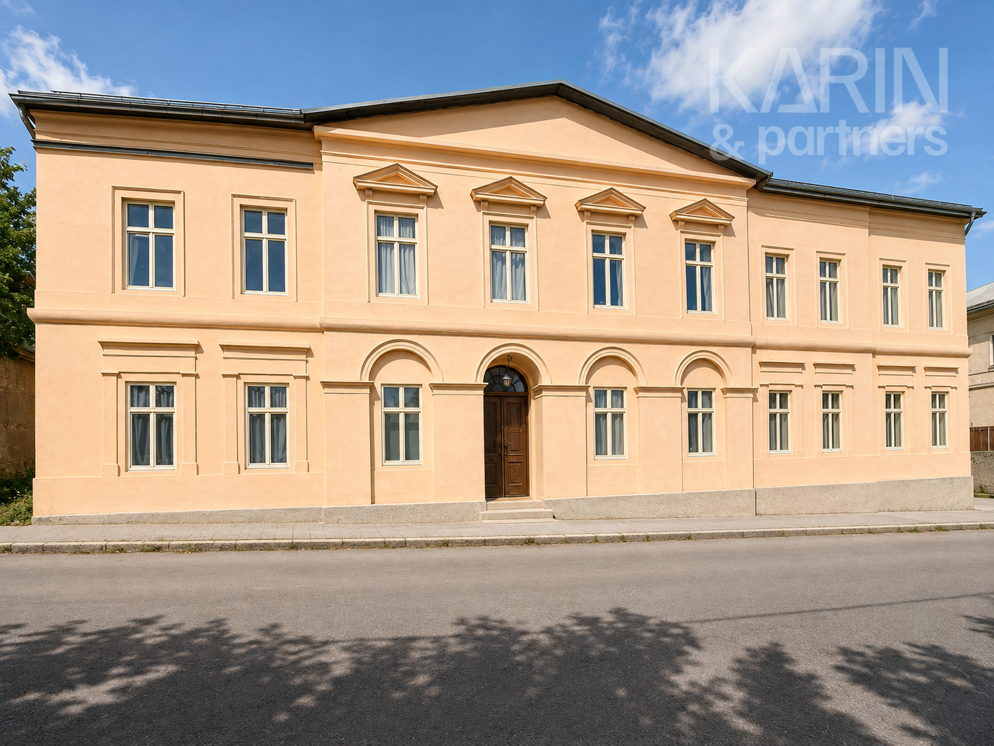 Bývanie s príbehom: Priestranný podkrovný byt v historickom dome Vincentiek