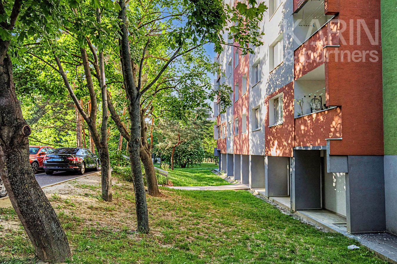 2-izbový byt v Dúbravke s kvalitnou rekonštrukciou