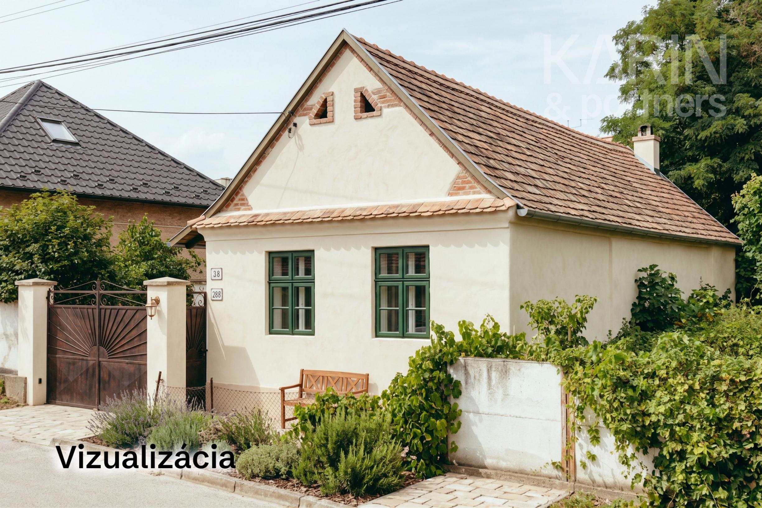 Pozemok so starým vidieckym domom v obci Smolinské