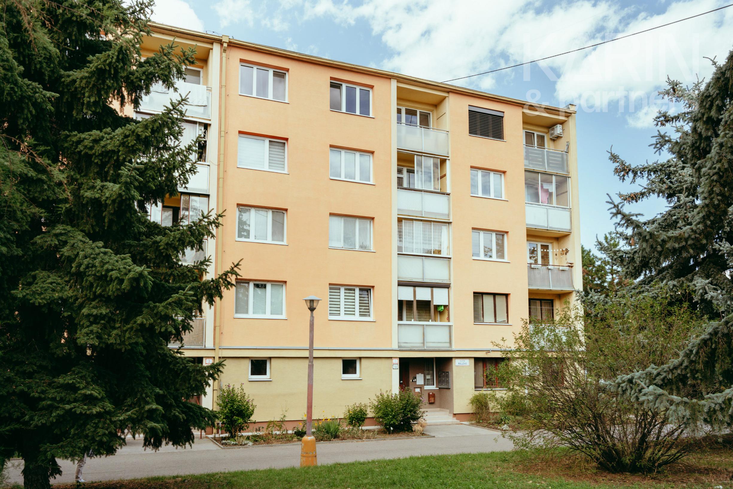 2I BYT S LODŽIOU V TOP LOKALITE – MALLÉHO, SKALICA