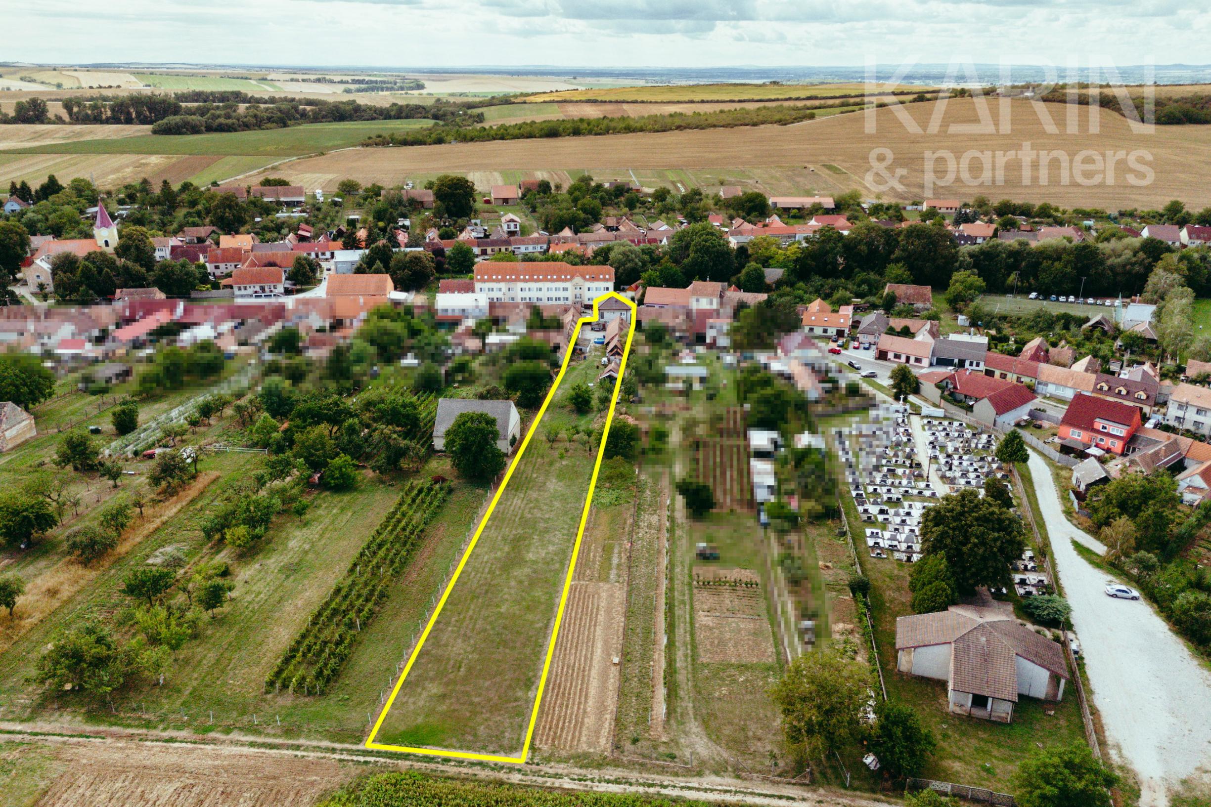 6-IZBOVÝ TEHLOVÝ DOM (NOVÁ STRECHA, KOTOL A SIETE)