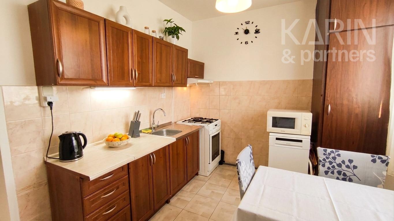 2-izbový byt s balkónom, komorou a klimatizáciou, Nové Zámky – Sídlisko Nábrežie