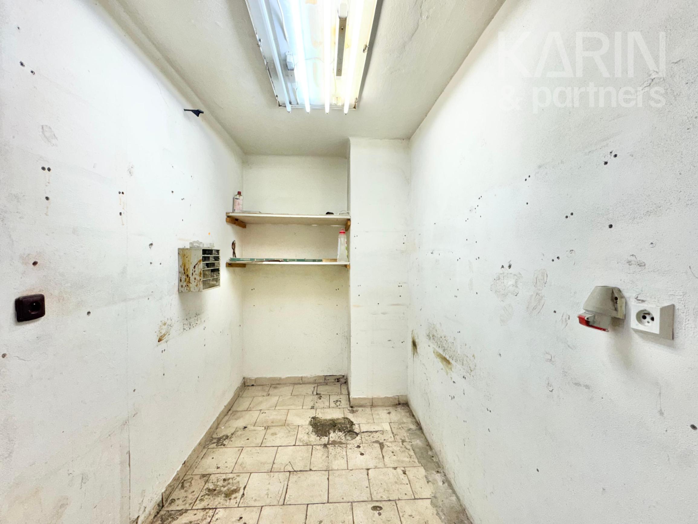 PREDAJ: MULTIFUNKČNÝ PRIESTOR 24 M² S PARKOVANÍM
