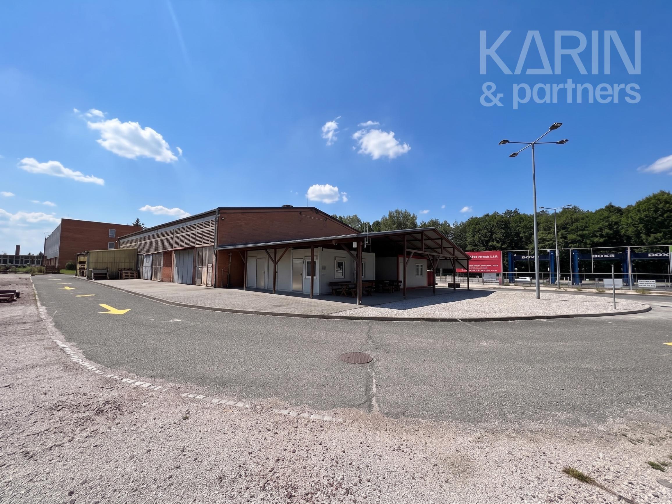 PRENÁJOM: OBCHODNO-SKLADOVÁ HALA 600 M², HODONÍN