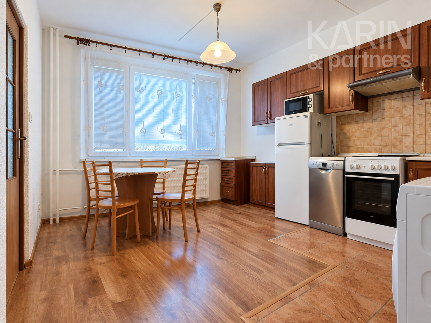 Kompletne zrekonštruovaný a zariadený 1-izbový byt (39 m²) vo Zvolene – Záhonok