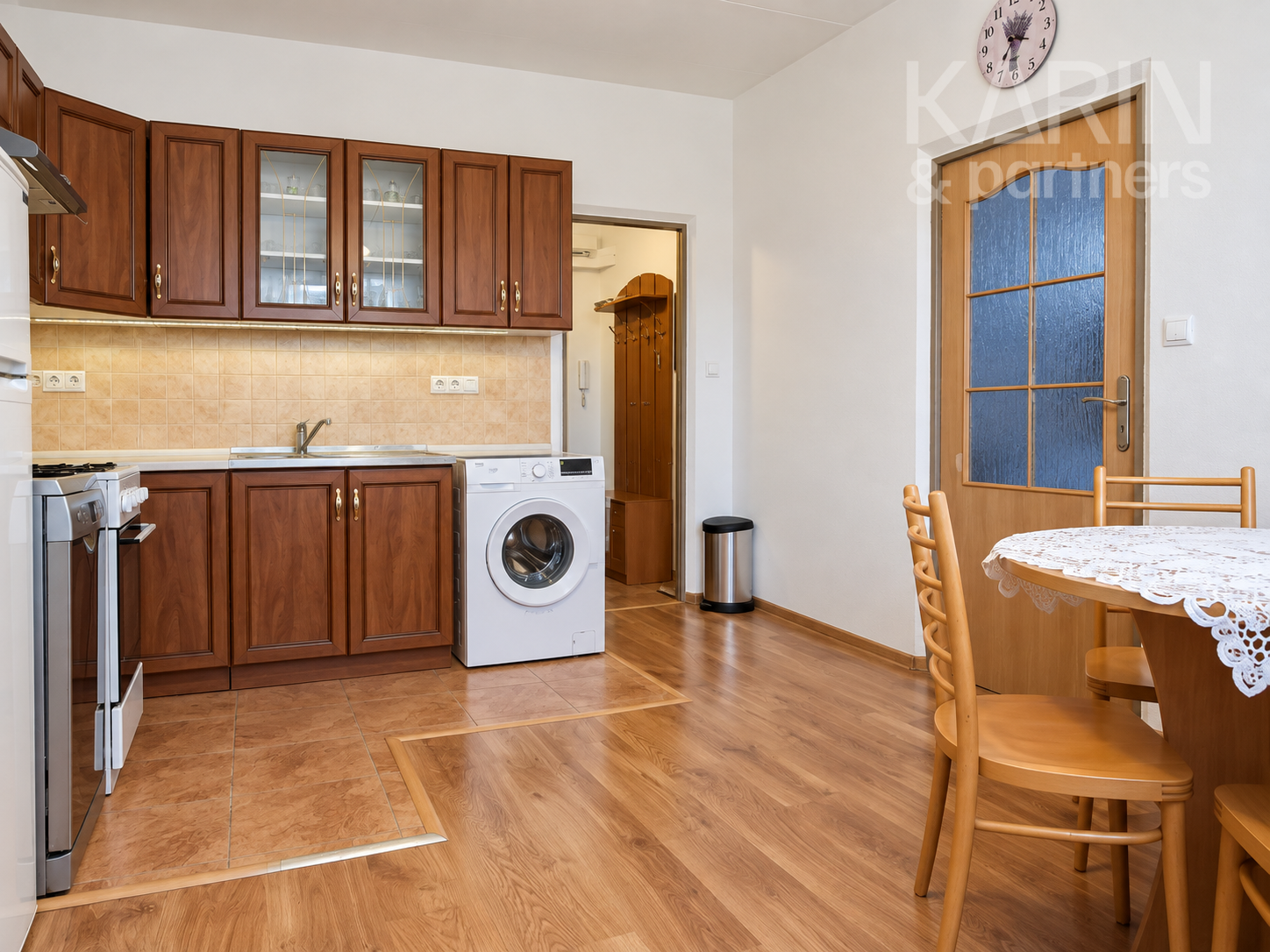 Kompletne zrekonštruovaný a zariadený 1-izbový byt (39 m²) vo Zvolene – Záhonok
