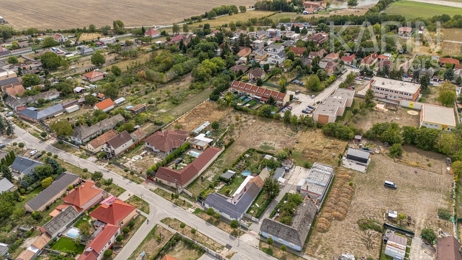 Na predaj pozemok vo Veľkej Pake – miesto pre Váš nový domov