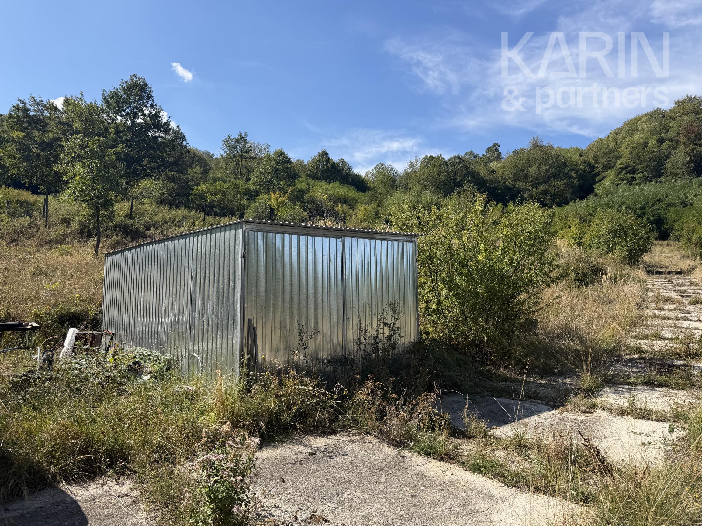 EXKLUZÍVNA FARMA NA SAMOTE – 33 000 m², NOVOSTAVBA DOMU, ABSOLÚTNE SÚKROMIE | HORNÉ PLACHTINCE | OKRES VEĽKÝ KRTÍŠ