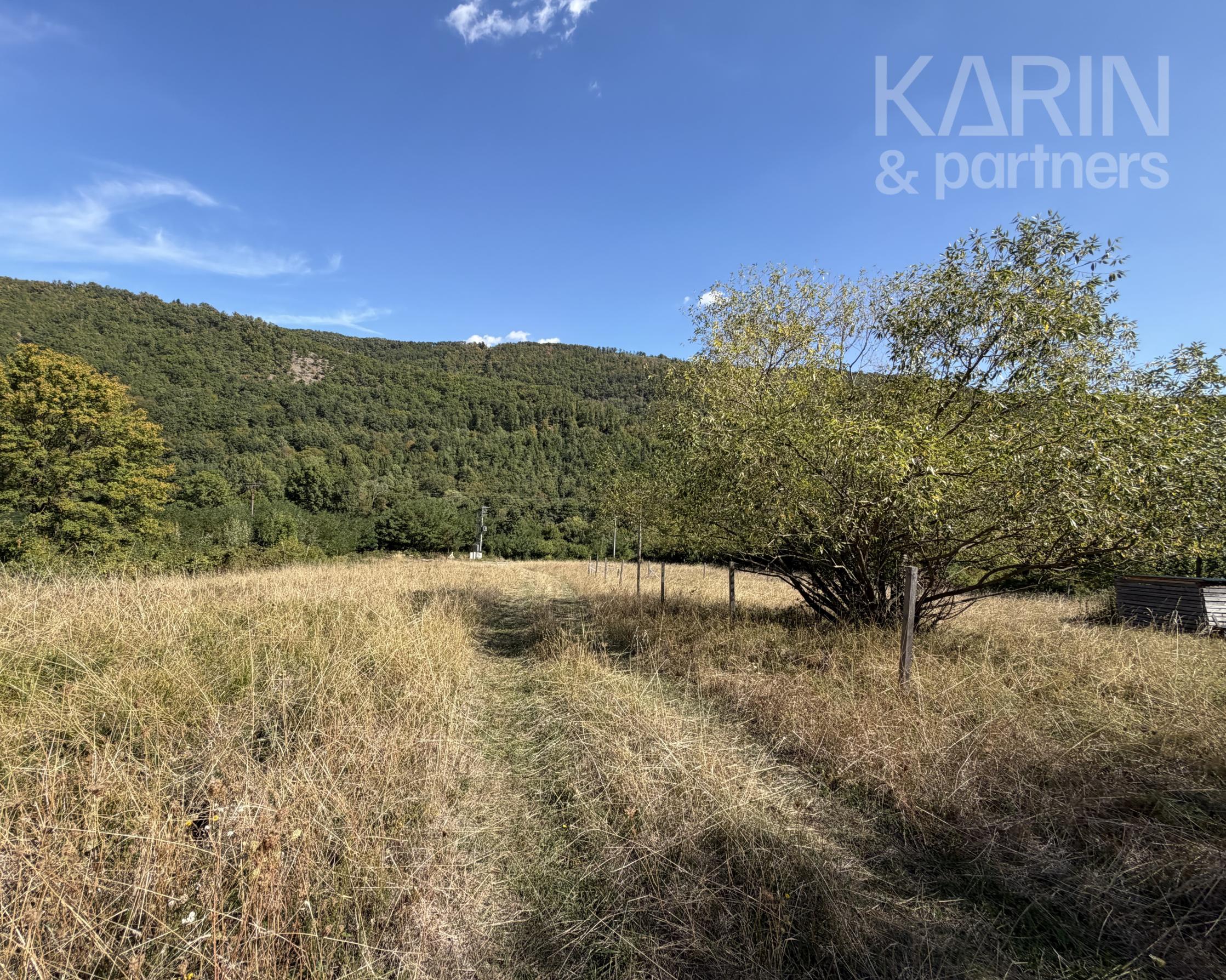 EXKLUZÍVNA FARMA NA SAMOTE – 33 000 m², NOVOSTAVBA DOMU, ABSOLÚTNE SÚKROMIE | HORNÉ PLACHTINCE | OKRES VEĽKÝ KRTÍŠ