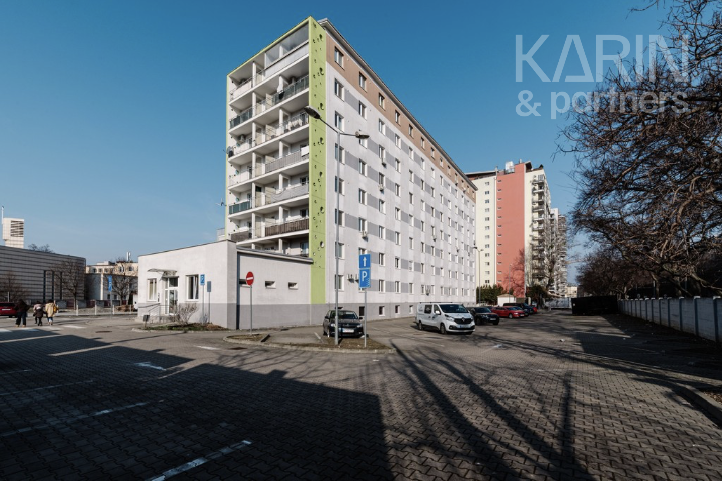 SVETLÝ ZARIADENÝ 2I BYT S LODŽIOU S VÝHĽADOM NA HRAD | NIVY