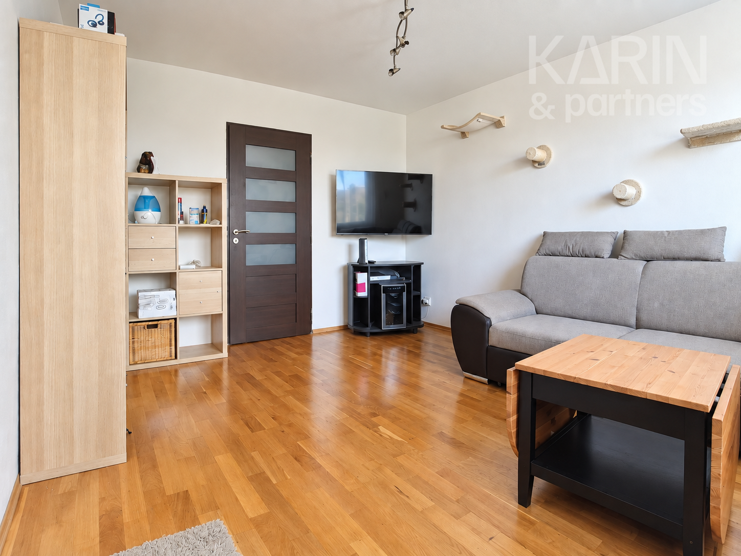 3-izbový byt 75,5 m² s 2 klimatizáciami, šatníkom a balkónom – Tlmače, Lipník ul.Lipová
