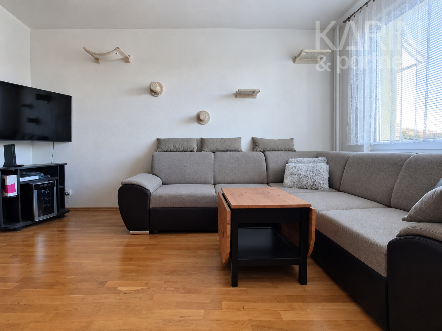 3-izbový byt 75,5 m² s 2 klimatizáciami, šatníkom a balkónom – Tlmače, Lipník ul.Lipová