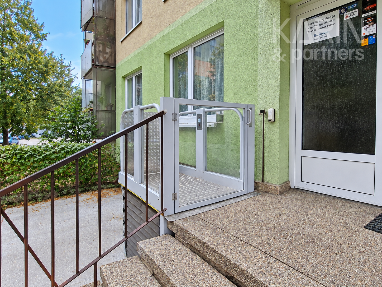 3-izbový byt 75,5 m² s 2 klimatizáciami, šatníkom a balkónom – Tlmače, Lipník ul.Lipová