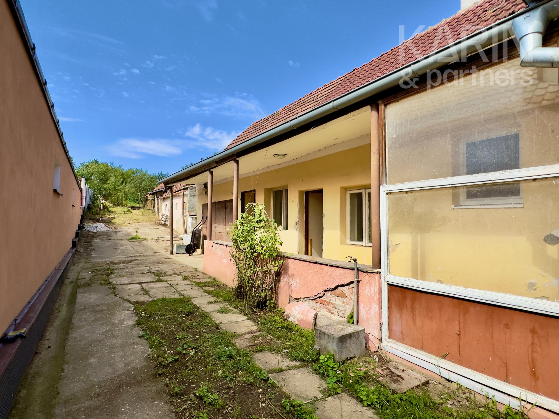 4-izbový dom v Chropove s veľkým pozemkom na predaj