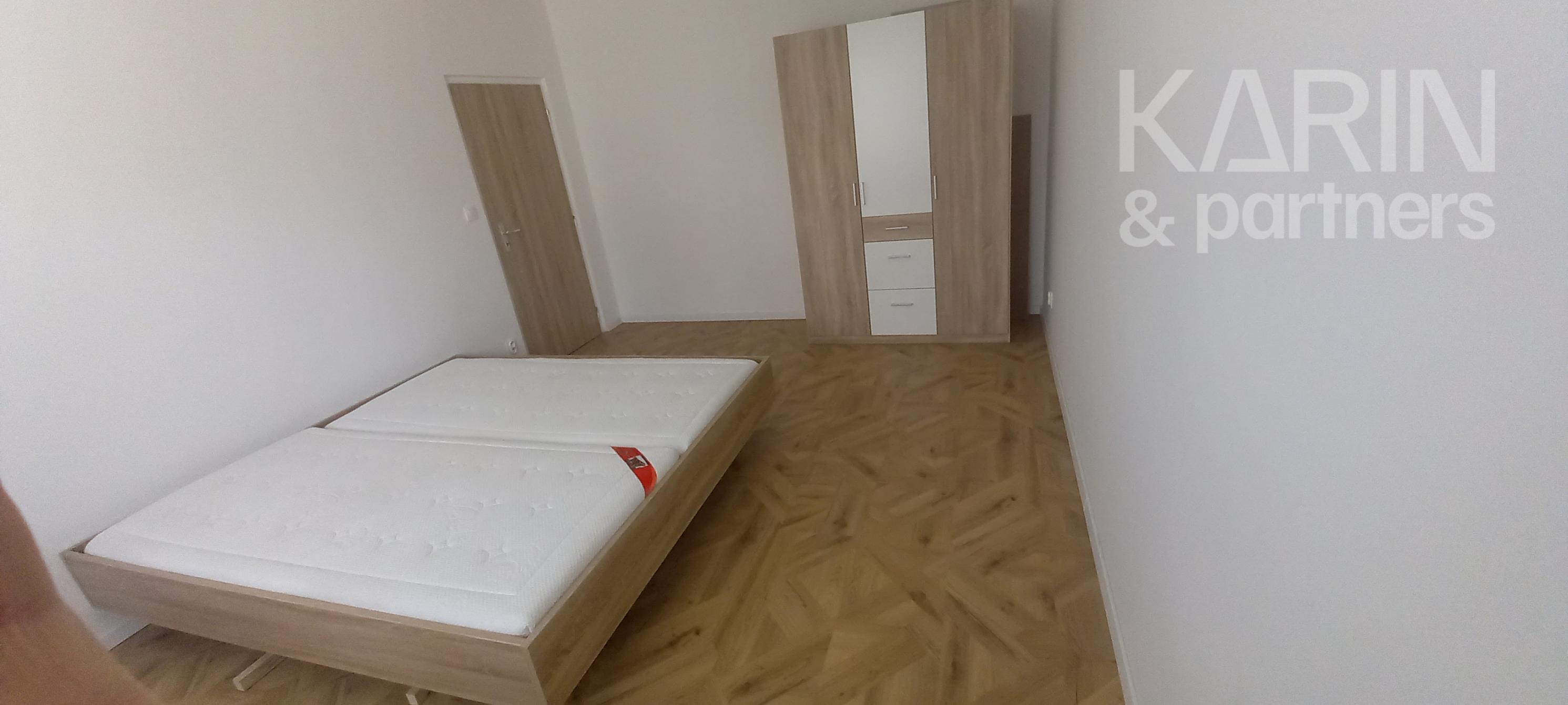 PRENÁJOM | Zrekonštruovaný 3-izbový byt s balkónom ( aj samostatné izby ) – Bratislava - Kramare.