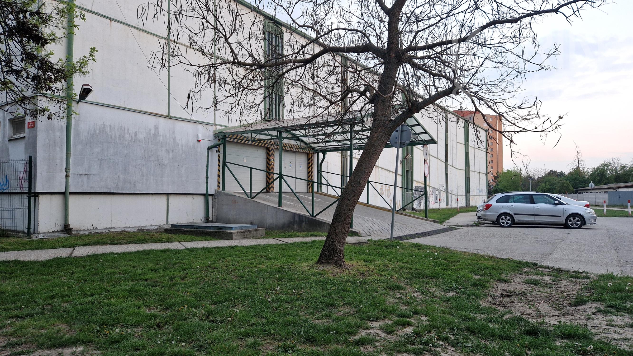Samostatná garáž v garážovom dome – Lotyšská ul. Podunajské Biskupice