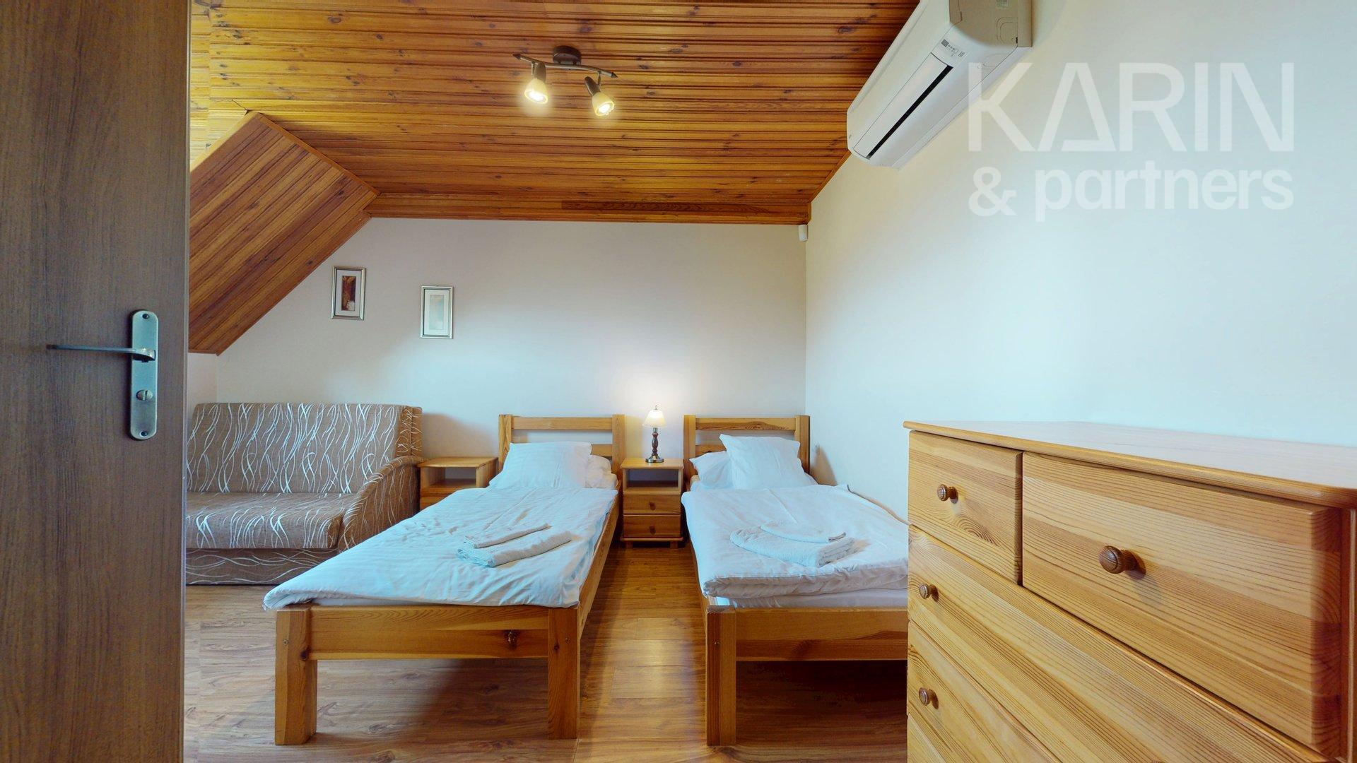 LUXUSNÉ RODINNÉ SÍDLO S PRIVÁTNYM WELLNESS V TESNEJ BLÍZKOSTI LYŽIARSKEHO STREDISKA