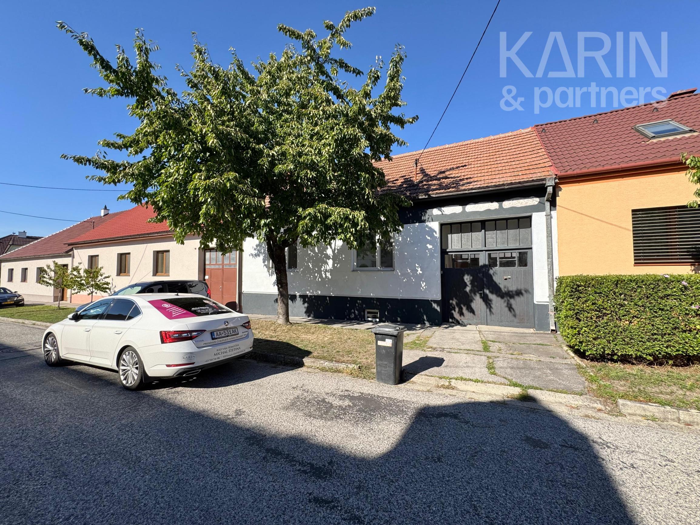 ZREKONŠTRUOVANÝ DOM 2+1i SO ZÁHRADOU, Holíč