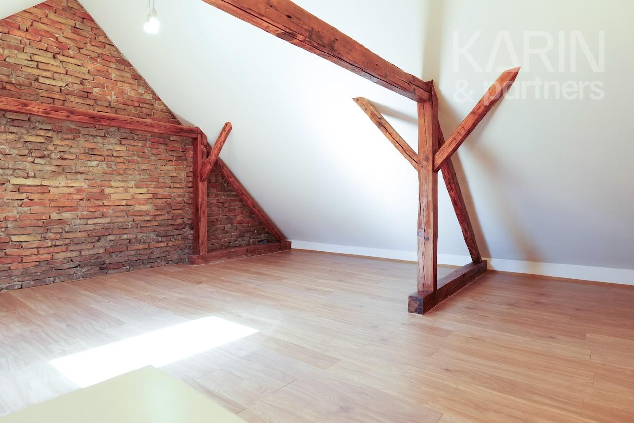 Kompletne zrekonštruovaný 3-izbový rodinný dom so záhradou a garážou
