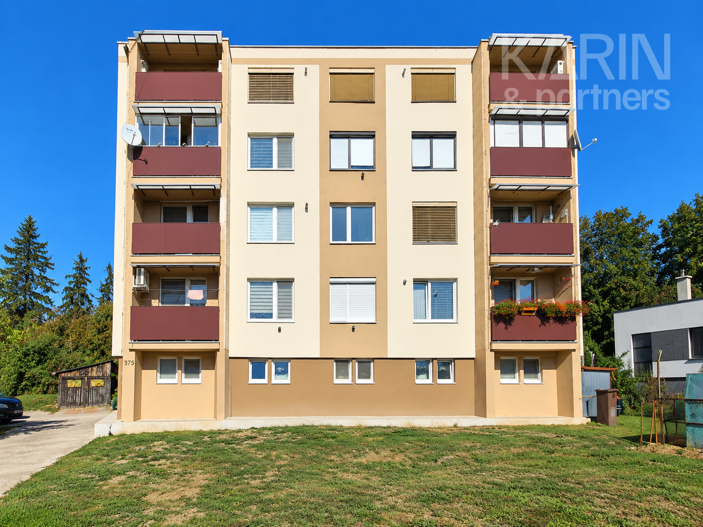 4-izbový byt 97 m² s balkónom, garážou a záhradou – HORNÉ OBDOKOVCE