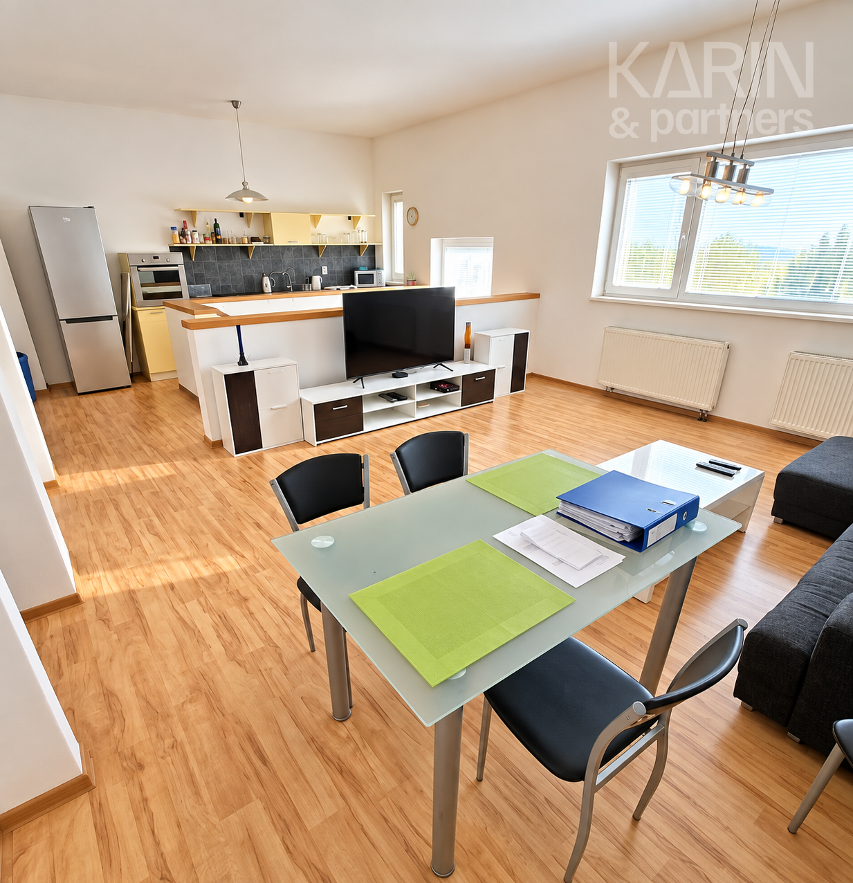 PREDAJ: 5 IZBOVÝ RODINNÝ DOM - 405 M2 POZEMOK - BRATISLAVA - NOVÉ MESTO