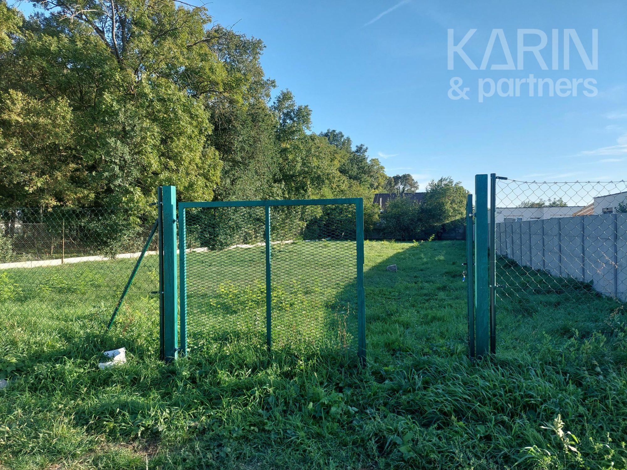 Veľkorysý stavebný pozemok 1 116 m2, všetky inžinierske siete
