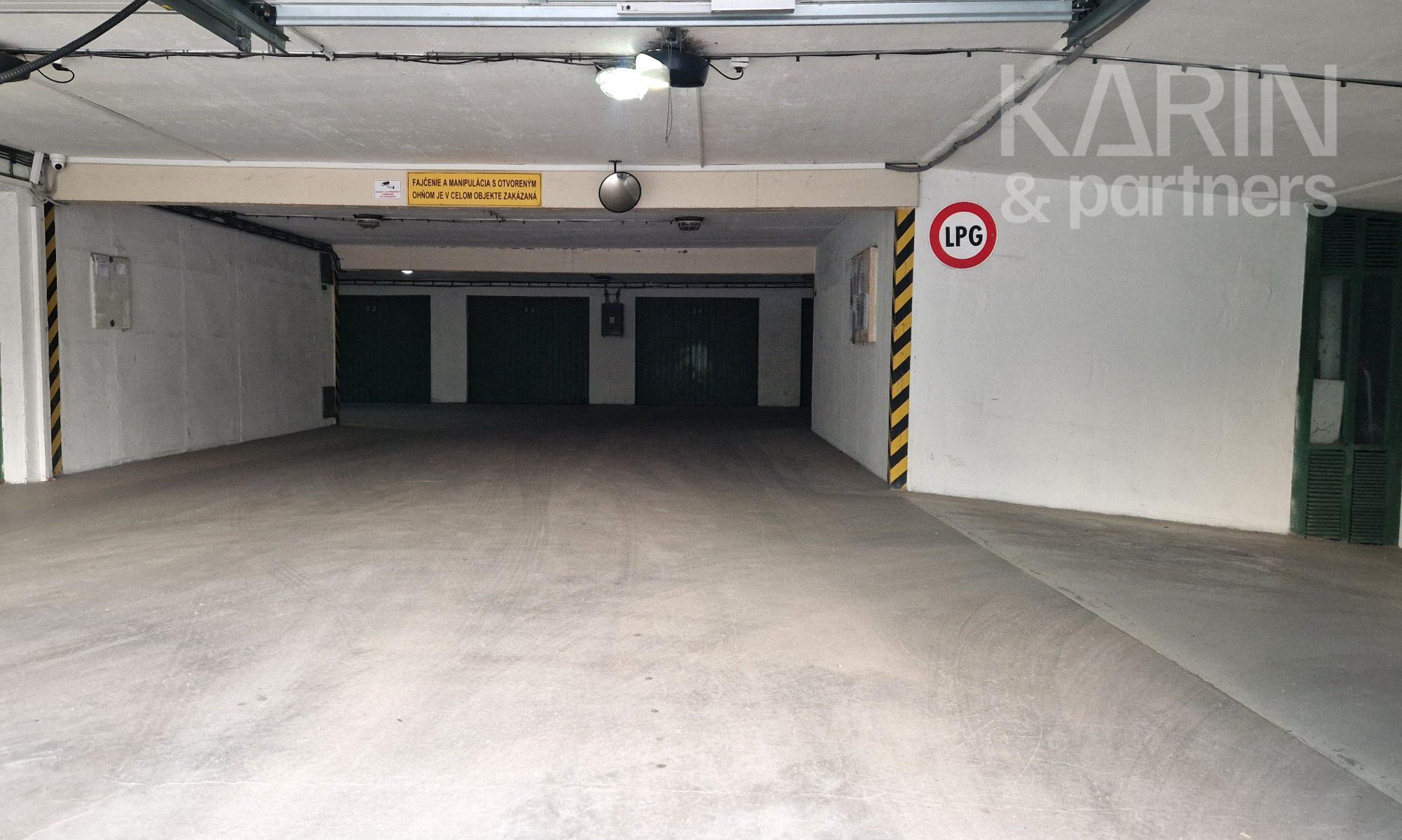REZERVOVANÉ- samostatná garáž v garážovom dome – Lotyšská ul. Podunajské Biskupice