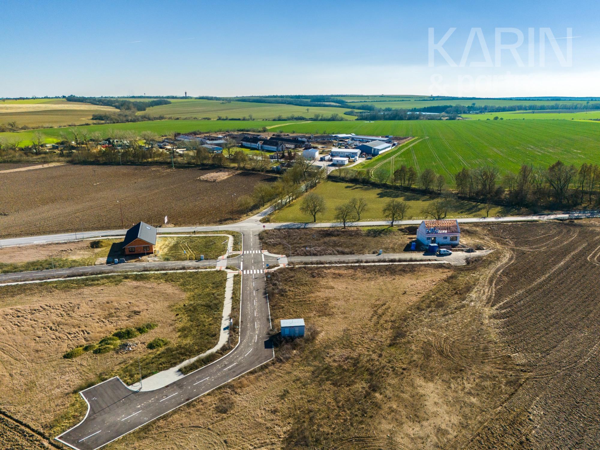 Stavebný pozemok 559 m² v obci Dlhá