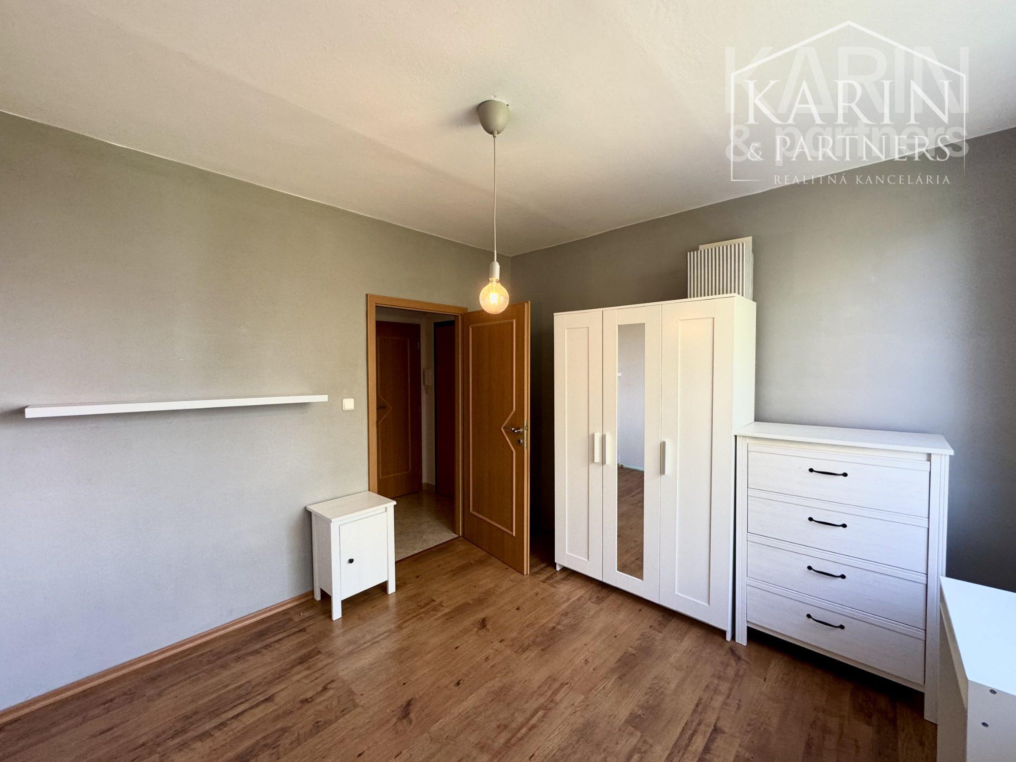 3-IZBOVÝ BYT S 2 BALKÓNMI | SKALICA
