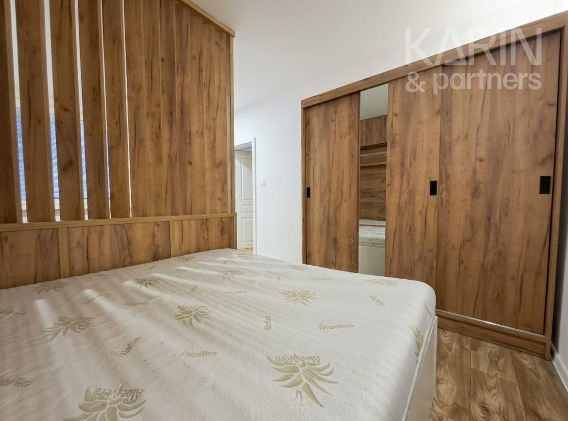 ZARIADENÝ DIZAJNOVO ZREKONŠTRUOVANÝ 1I BYT SO SAMOSTATNOU KUCHYŇOU